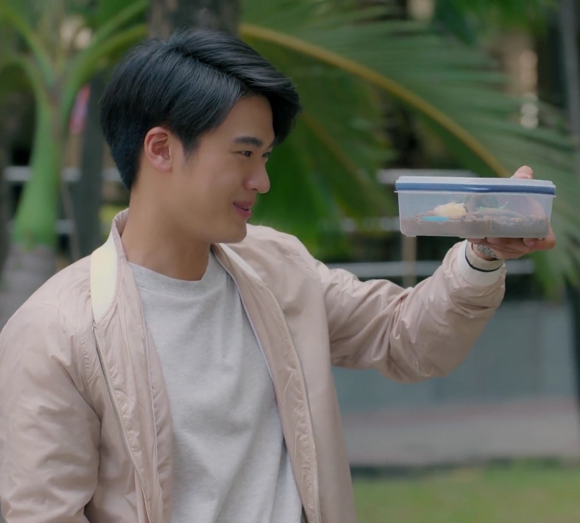  #MDNutthapong: His love and obsession with Nature makes him that much more Sexy, just like Dr.Thara!!  #TharaFrong  #MyEngineerEP12  #myengineerมีช็อปมีเกียร์มีเมียรึยังวะ  #theseriesmyengineer