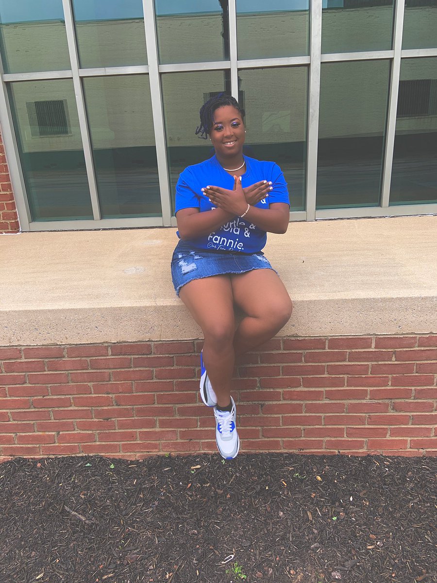 iam_steviii's tweet image. Oh I heard y’all was looking for me 👀 5️⃣💙🕊
#PearlGang #Live5 #13ViZionarieZofFiner