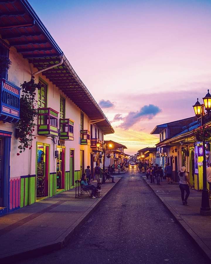 Pais_Hermoso's tweet photo. Salento, Quindío, Colombia 🇨🇴

📸: mapadesalento https://t.co/RQP56dWBIR