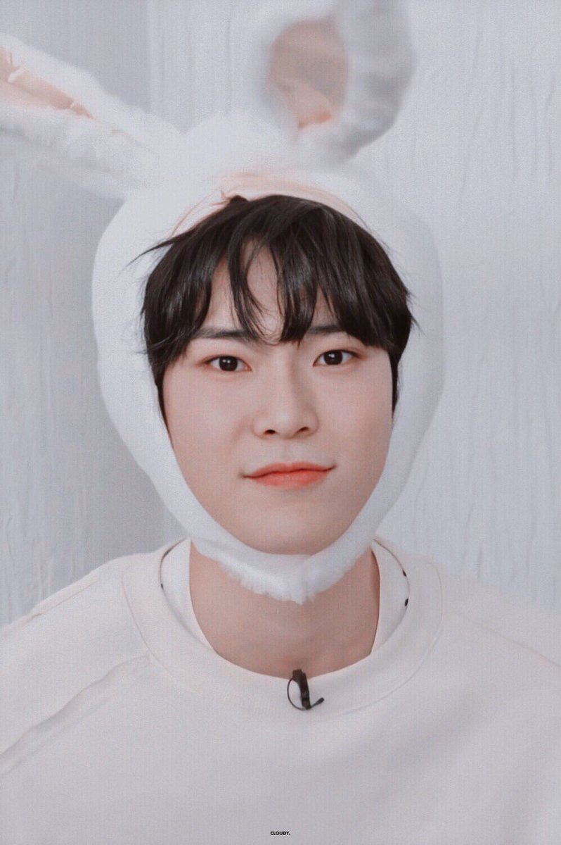 martishappyx's tweet photo. น้องเฟิสบอกว่าชอบกระต่าย พี่มาร์ทหากระต่ายมาให้ไม่ได้ ก็เลย .. https://t.co/iwQibUVUk7