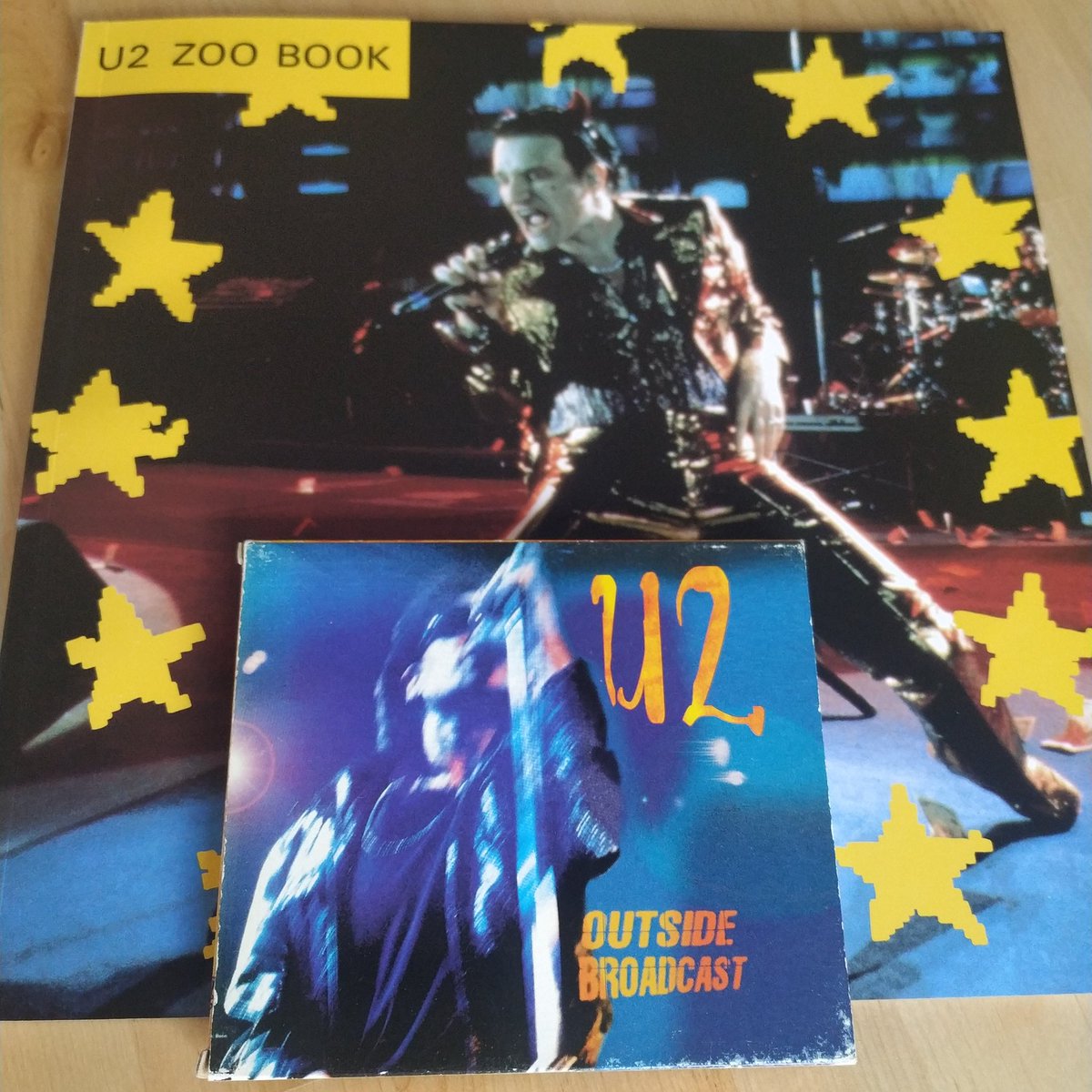 u2therefugee's tweet photo. Z∅∅ Outside Broadcast Radio
#U2Fans #U2Family #Bono #BonoU2 #BonoFans #TheEdge #LarryMullenJr #AdamClayton #PaulDavidHewson #u2com #u2 #u2therefugee #u2official #u2onebyone #u2singles #u2history #u2start
#u2songs
#zoostationradio https://t.co/gSomRn5Snu