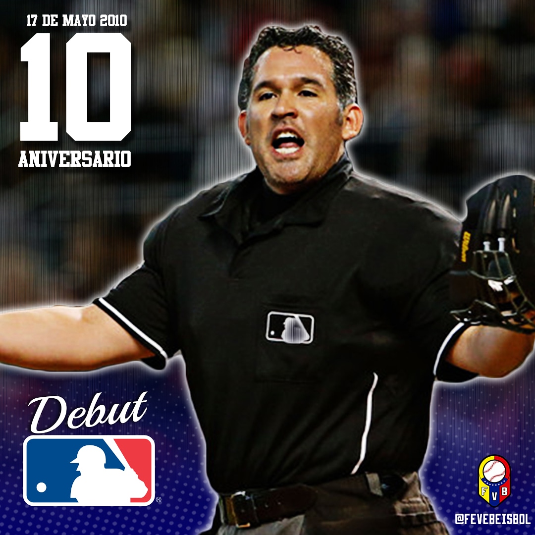 FEVEBEISBOL's tweet photo. #MEMORABILIA🗞
•
Hoy celebramos una década desde que debutó en la #MLB el primer árbitro venezolano
•
#Venezuela🇻🇪 celebra la hazaña de Manuel González, pionero en el arbitraje y ejemplo de excelencia en su área
•
#PorTuSelección⚾️
#FEVEBEISBOL🏟 https://t.co/RkEm0Sf9lR