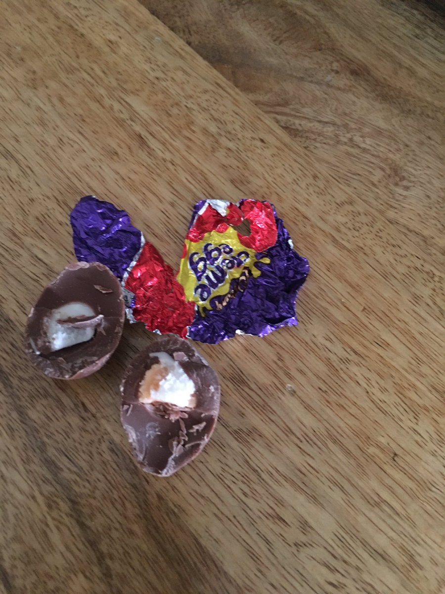 pinkletha's tweet photo. You had one job! Hahaha @CadburyUK @cremeegg my one treat a week ruined 🙄🥵😂 https://t.co/DkBTn1WayA