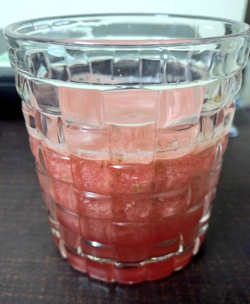 OldWonk's tweet photo. #Margherita_Pizza inspired #Maggi😋 #Veg_Pulao #Watermelon_Mint cooler and this week's experiment gone right, #Caramel_Pudding (Quesillo)💛🍮💛

Waiting for your drops @RaneSatyajeet @TrivialSapien @ShikhaPathak15 @BedekarSarvesh @prashantl83 @Himali_Tripathi @Metchul_head https://t.co/VraqJSPPn3