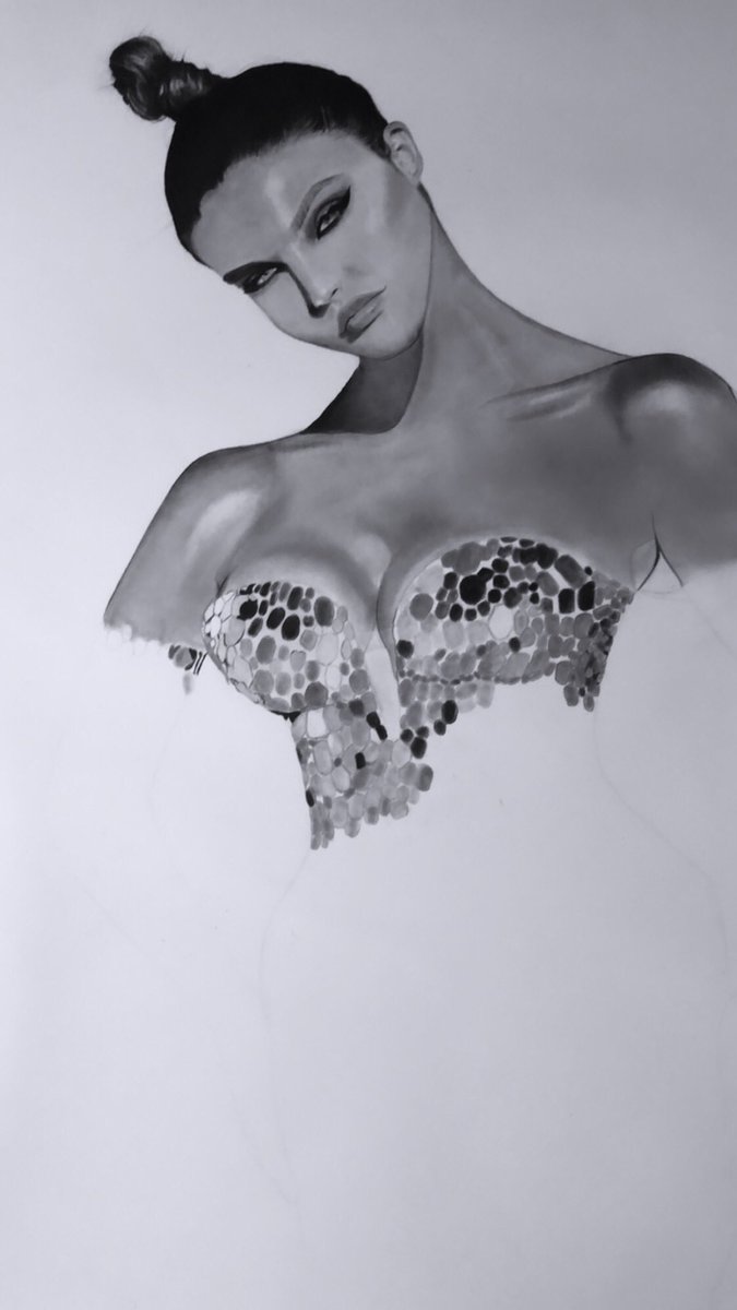 بحاول اخلصها في هاليومين 💪🏼