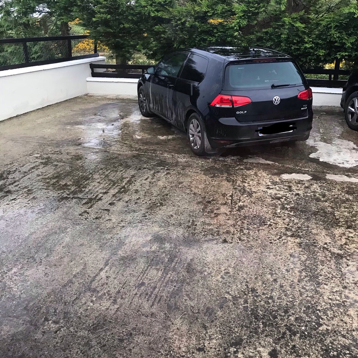 CavanGrasslands's tweet photo. Nice drop of rain falling here. 💧💦 Hope everyone that needs it is getting a drop. That will start things moving again. Well needed at this stage 🌧 
#Grass #TeagascGrass10 #Pasturebase #GrazingInfrastructure #CavanGrasslandConsultancy #GrasstoMilk #AgCredible #Grass #teamdairy https://t.co/OPUCBfjKV5