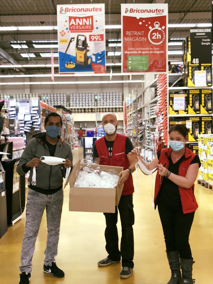 FAMILY SK Association (@skassociation) on Twitter photo Merci à notre partenaire Briconautes Grasse pour le don de 970 masques réutilisables (lavable) fabriqués par la société Art’Plus.
N’hésitez pas à nous contacter Merci à notre partenaire Briconautes Grasse pour le don de 970 masques réutilisables (lavable) fabriqués par la société Art’Plus.
N’hésitez pas à nous contacter