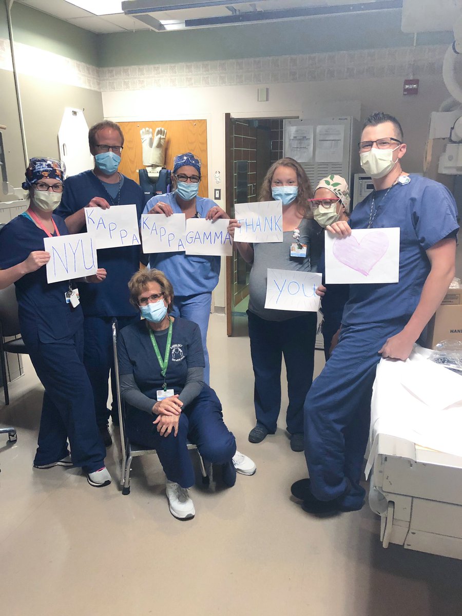 ButlerKKG's tweet image. So happy that we were able to work with Kappa chapters across the country to provide meals to frontline workers. 

The following pictures are friends and family of our very own sisters Molly and Christina! 💙