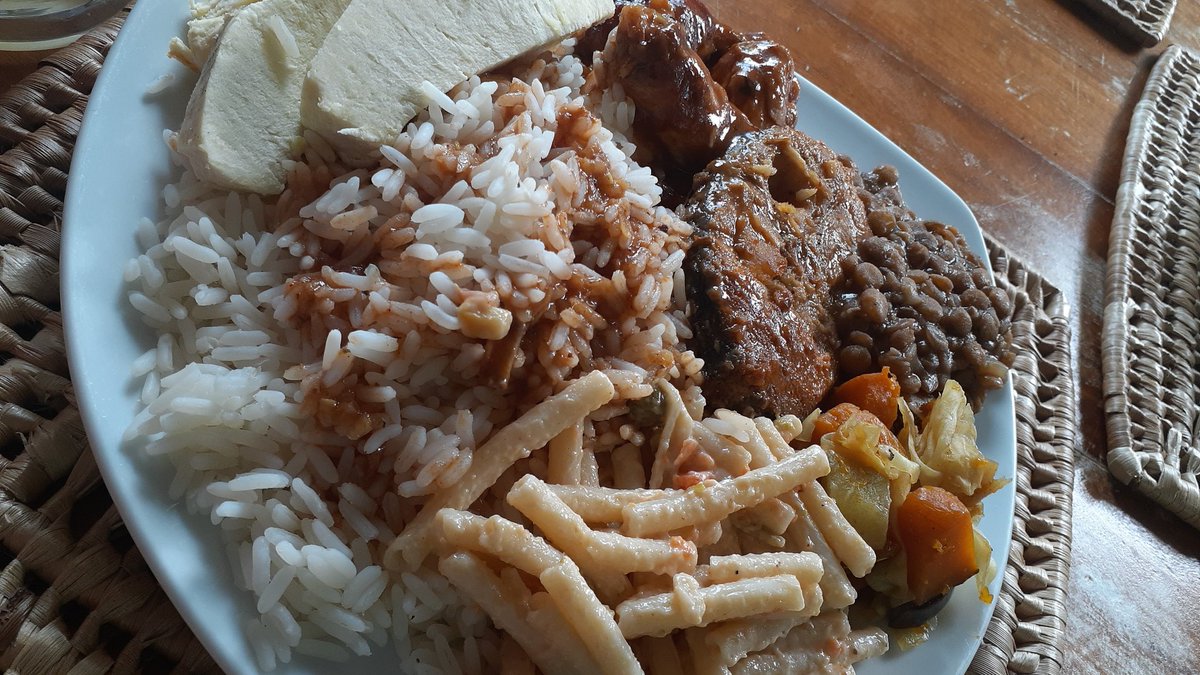 GroveNiqqa360's tweet photo. Lunch time https://t.co/ChxCtF33wA