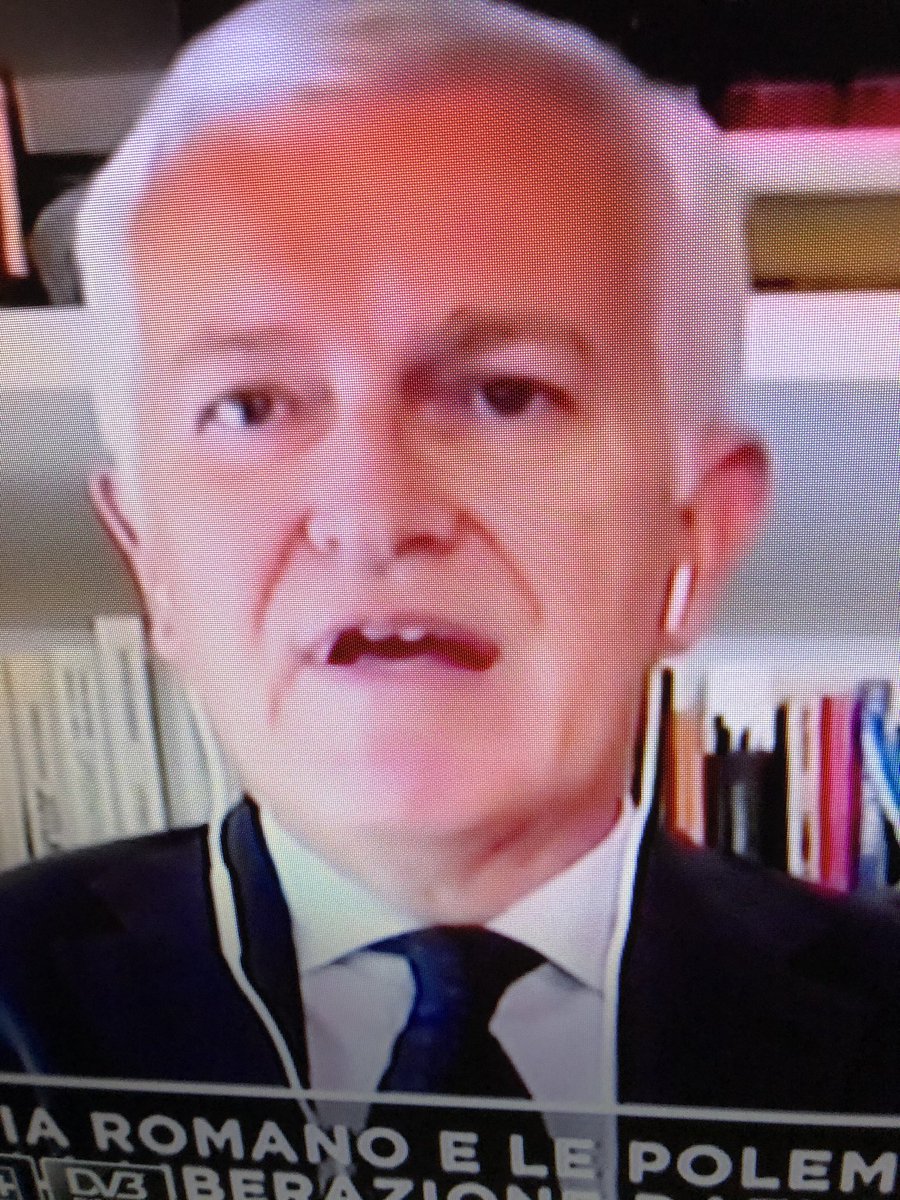 petronillarusso's tweet photo. #ASILVIA #Buongiorno #blob una classe politica deteriorata dal dna nazifascista e la pletora dei propri servi, hanno dato la stura a qnto di peggio e infamante si potesse riversare contro Silvia-Ashia a cui va tutta la nostra solidarietà e rispetto per le sue scelte umanitarie✌️ https://t.co/XlKFg1Gwss