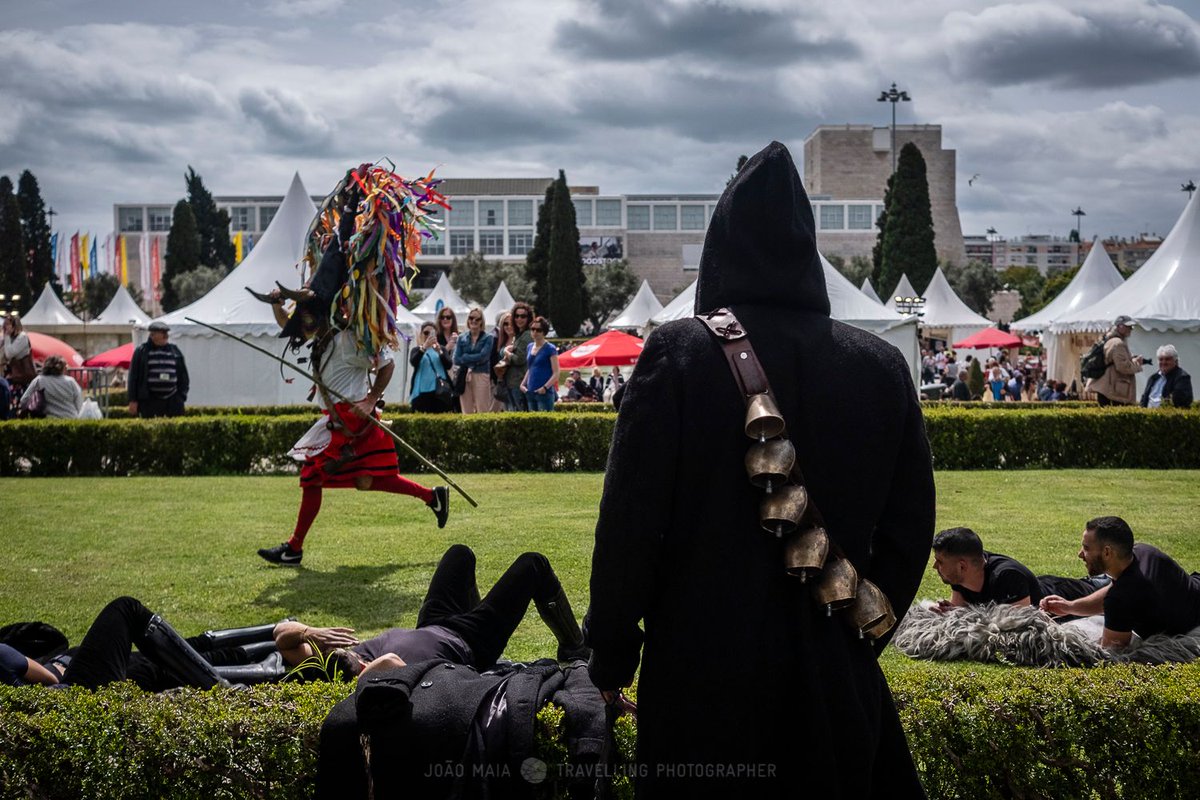 jmaiaphoto's tweet photo. On a normal year, this would have been the weekend of the  International Iberian Mask Festival. There would have been people dressed in masks and cowbells running around the gardens of Belém.
#lisbon #portugal #fimi #fimi2019 #progestur #festival https://t.co/G01BMJifUT