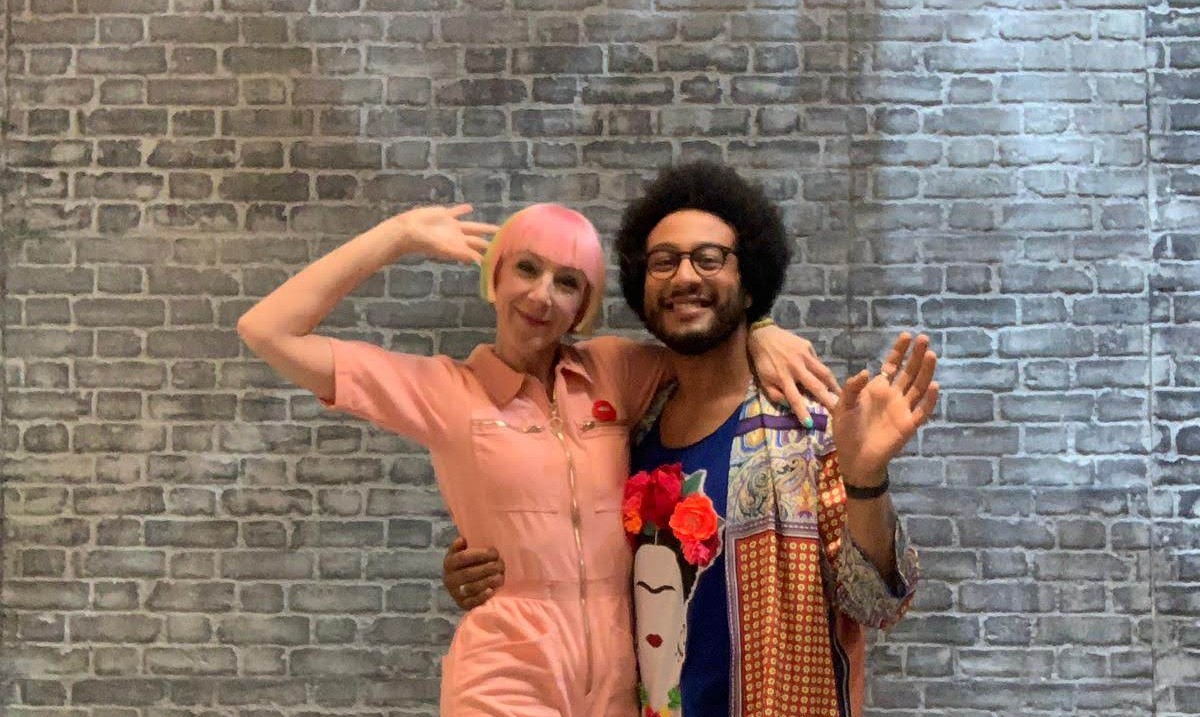 tattydevine's tweet image. 30 minutes to go until your craft judges @HarrietVine and Zak are back on the telly box with @lemontwittor and the rest of the #TFFOCC gang! Tune in at 8pm on @Channel4 
.#TheFantasticalFactoryofCuriousCraft