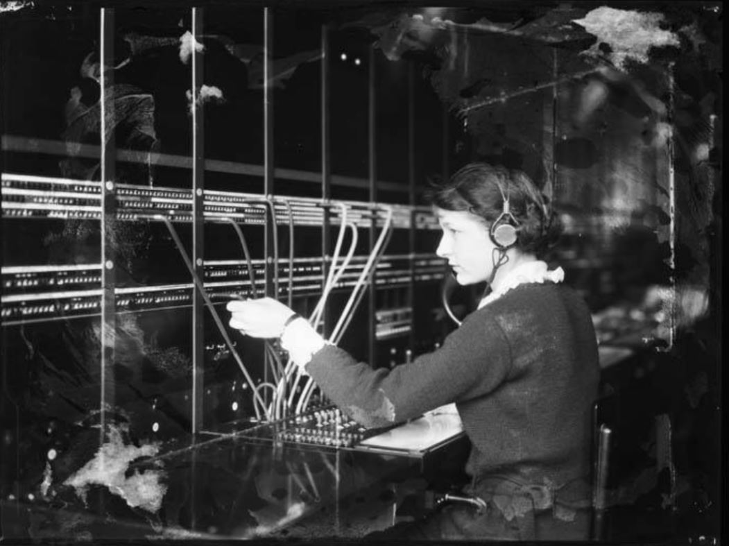 CapitolHillPast's tweet photo. We seek a volunteer to help moderate online events on Zoom (or similar platform) with 20 or more attendees. Some experience is ideal. Please send an email to info@capitolhillpast.org if you would like to help us. Thank you! Image: Seattle telephone operator circa 1922 from MOHAI https://t.co/d4KhNibJKn