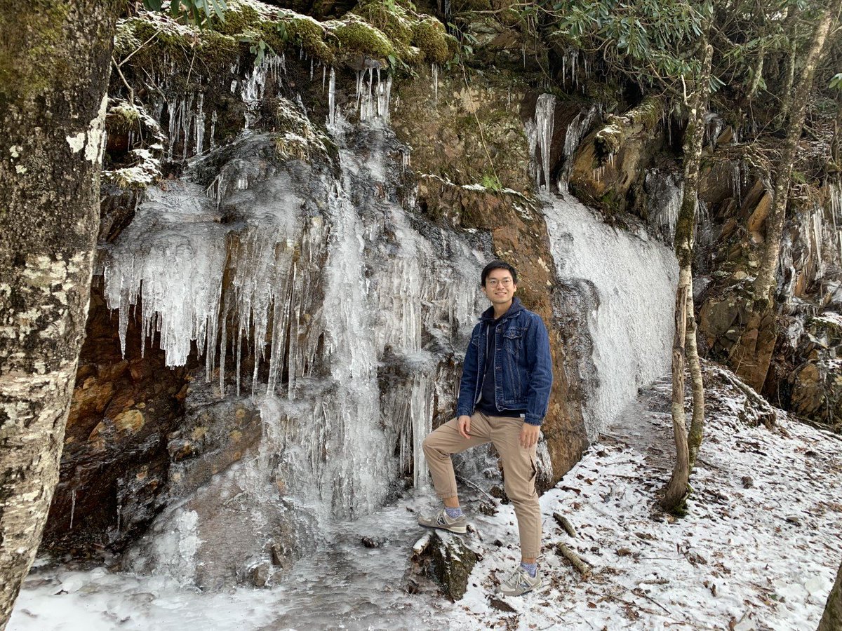 MusahLab's tweet photo. Congratulations to Xingrui Mou on receiving the award of "Excellence in Master of Science Studies" from the Department of Biomedical Engineering at Duke University! #ClassOf2020 @DukeU @DukeEngineering #MusahLab https://t.co/yO6wRhj4Wu