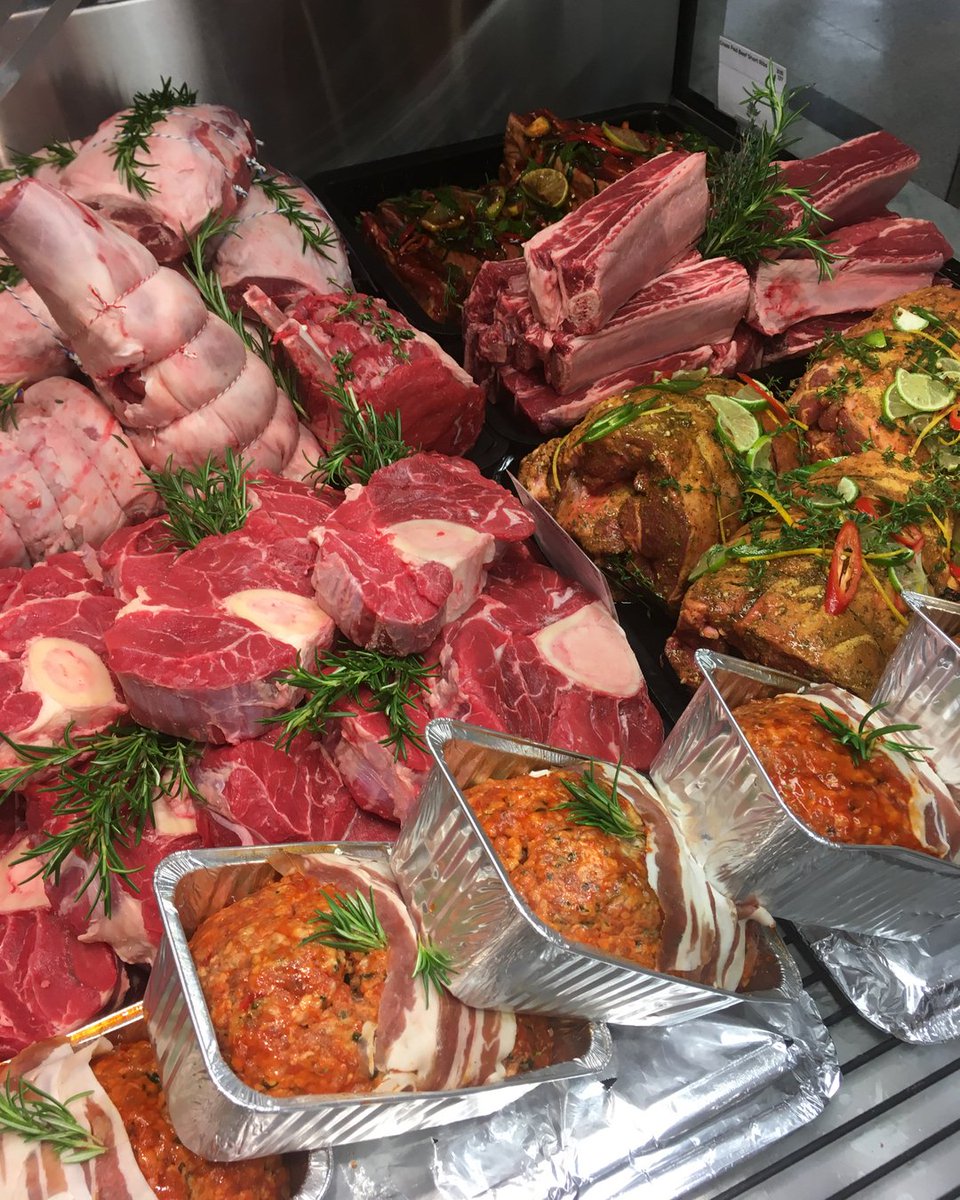 PeterBouchier's tweet photo. Window shopping at the Malvern store, what will you choose?
#shoplocal #malverncentral #grassfedbeef #ossobuco #homemademeals #peterbouchier https://t.co/mRB8IcoLSG