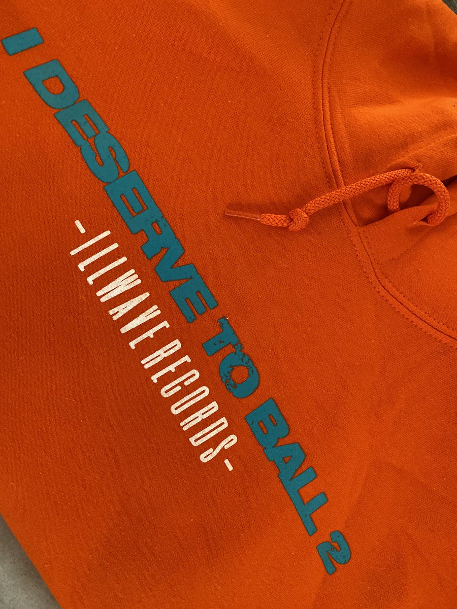 1rozeofdajungle's tweet photo. TO ALL MY FOLLOWERS &amp; FRIENDS: 11 Hoodies LEFT. Any Color You Want. Hit Me If You Want A Limited Edition Hoodie. After The Last 11 Sold, That’s It. #illwave #IDESERVE2BALL2 #100RUNNINMENTALITY https://t.co/Tn1TXPRszG