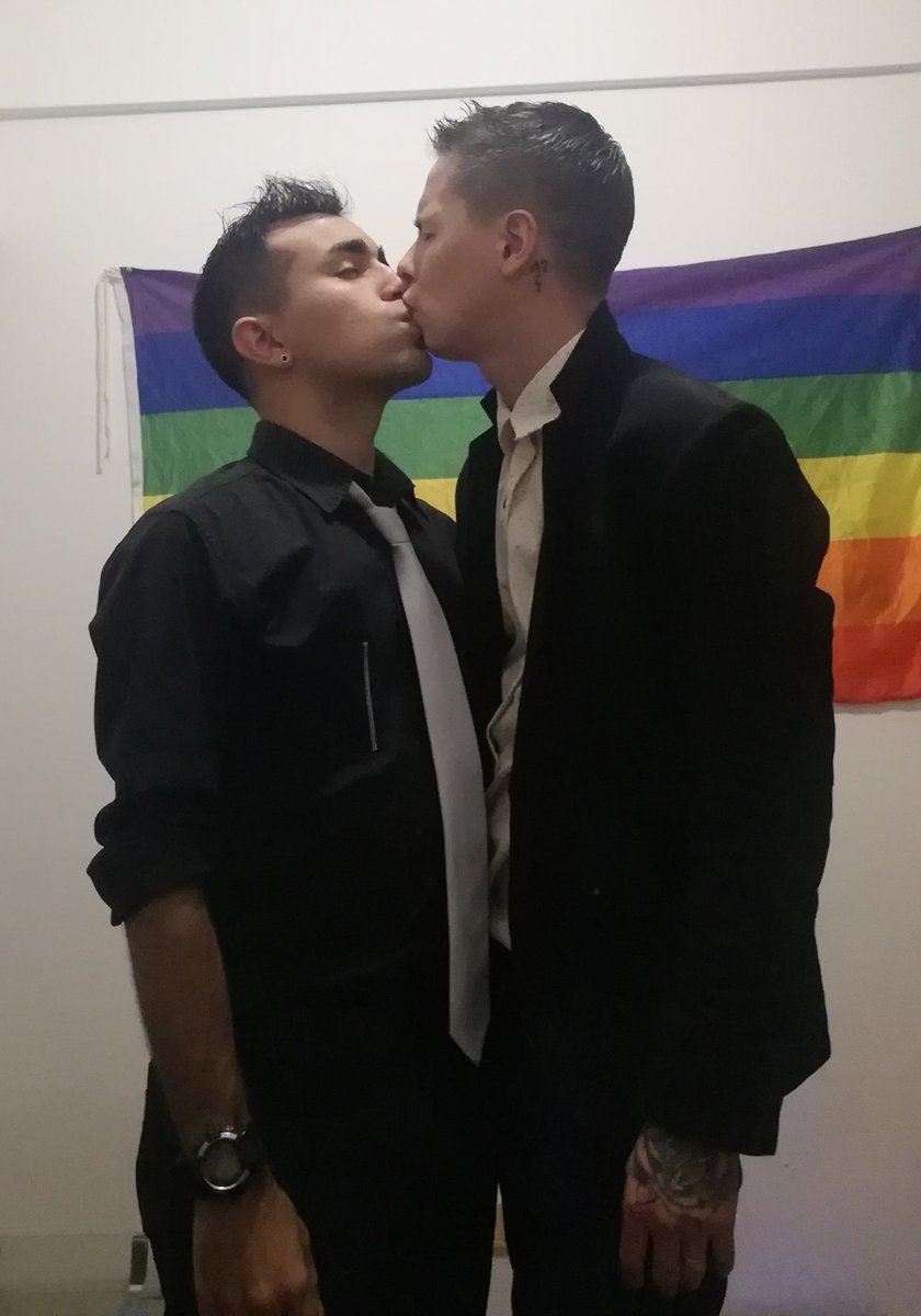 ArielZakrzewski's tweet photo. #LGBT 🏳️‍🌈♥️ https://t.co/G0iVXzeEO9