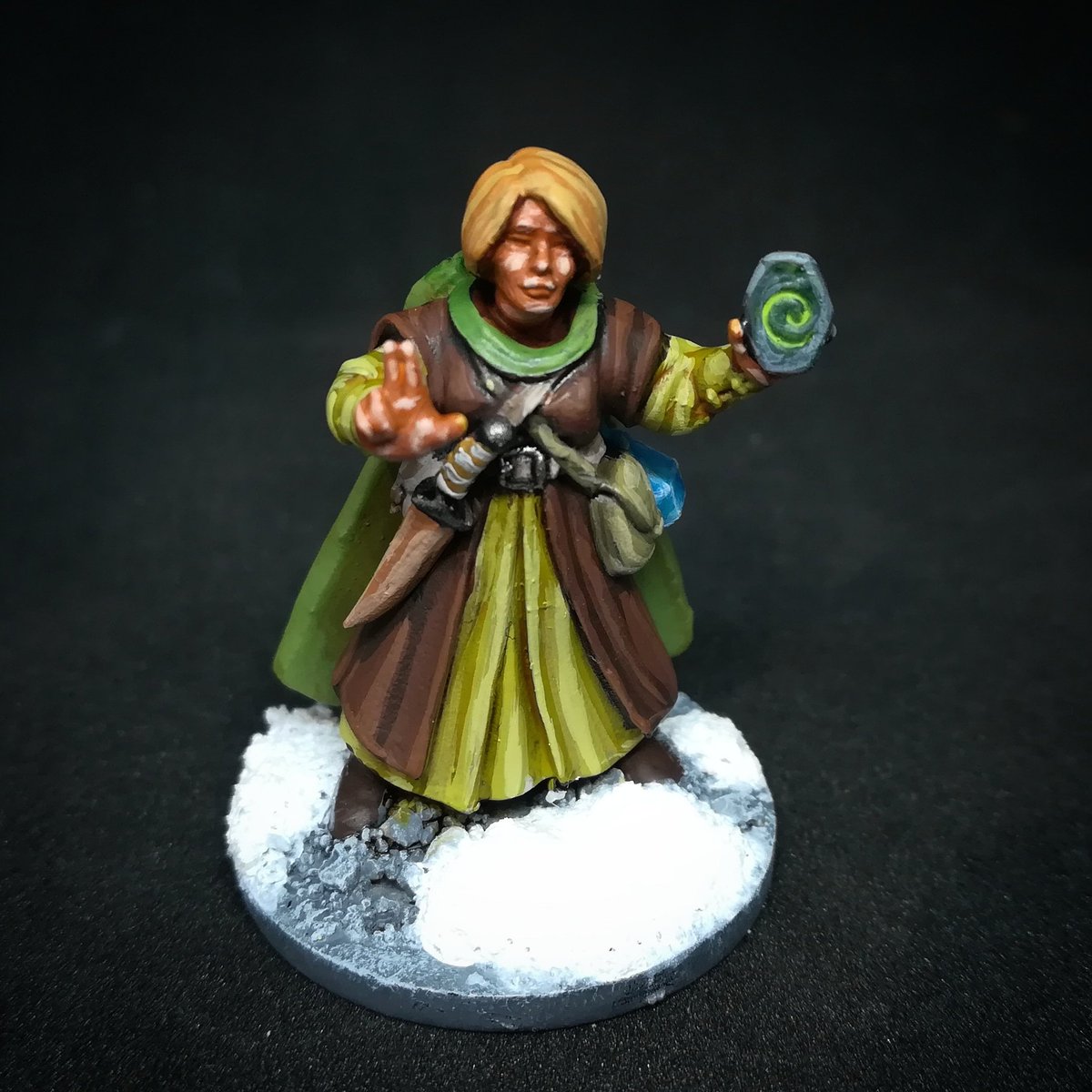 Verbal_Gerbil's tweet image. Another wizard for #frostgrave. Not sure what I'm going to do with all of them... But they are fun to paint if nothing else!