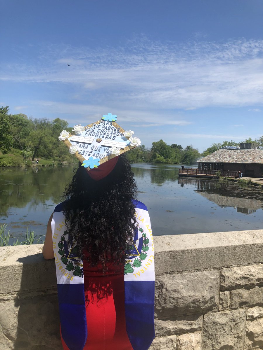 AwkwardlyCutee's tweet photo. I used to pray for times like this 🙏🏽👩🏻‍🎓💙🇸🇻 #salvadoreña #2020graduate https://t.co/zUAakXgS1E