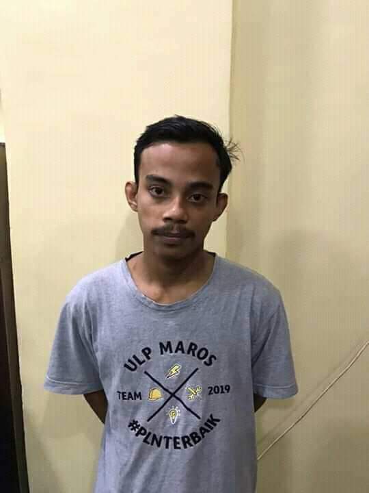 ary609's tweet photo. dia cuma bully 1 orang, tapi sekarang seindonesia bully dia.. 
semoga jd pelajaran buat kita.

#stopbullying https://t.co/mHhwoX1HCx