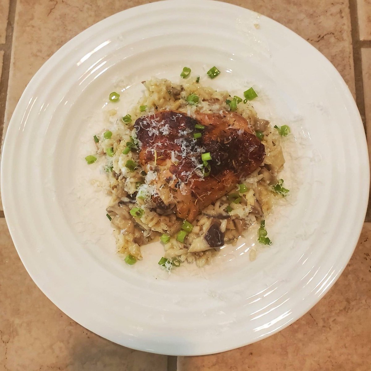 Today's cooking class - mushroom risotto and Lemon garlic chicken thighs. 

#quaratinecooking #homecooked #socialdistancing #virtualcookingclass
