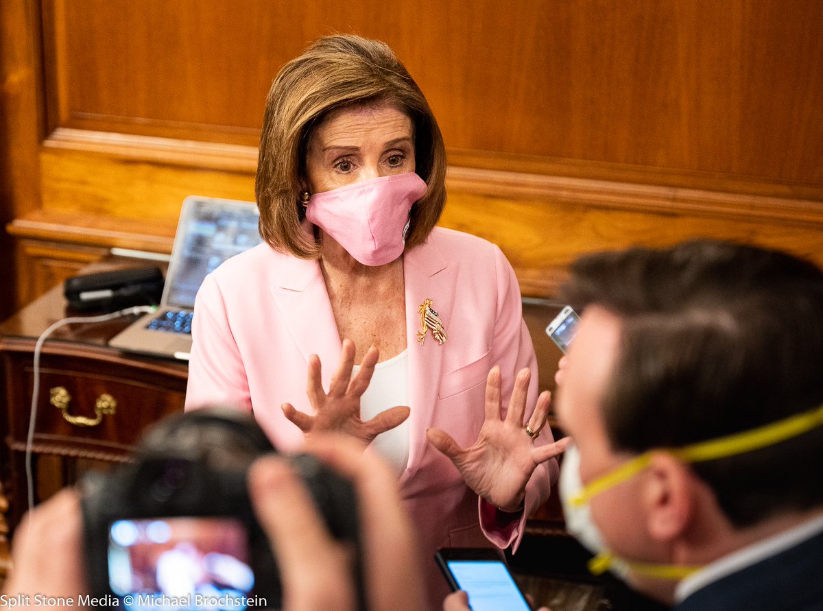 m1brochstein's tweet photo. Face mask styles at the U.S. Capitol. #PatRoberts #Kansas #USMC #LIsaMurkowski #Alaska #NancyPelosi #DonnaLewisMask #TimScott #SouthCarolina https://t.co/kdI14QgUEH