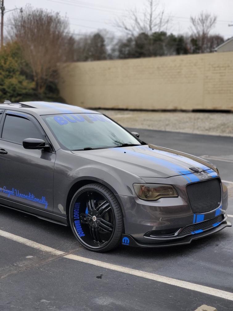 Windrestrictor's tweet photo. Follow us for more #chrysler300 #windrestrictor #mopar #300s https://t.co/Q8ILebG4ZK