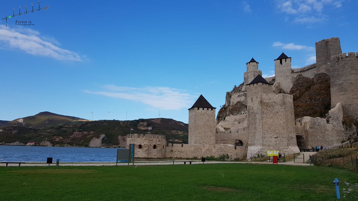 travelthroughm1's tweet photo. Nacionalnog parka Đerdap i Golubac.
#Golubackatvrdjava #Serbia #natural #Travel #travelingthroughmagic #fortress #bridges https://t.co/3O5pujZTzI