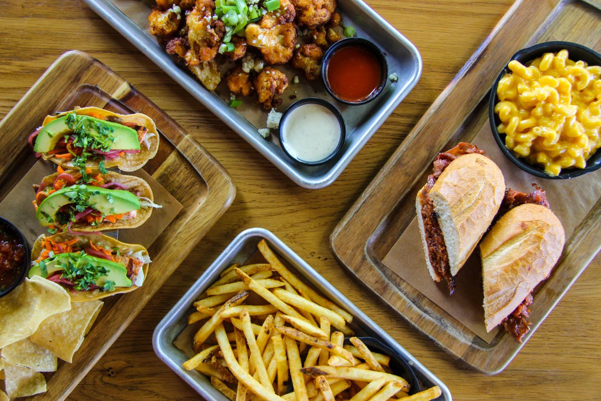 wrkitchenbar's tweet photo. Are you in a FOOD MOOD?! Order #WRKB for curbside pick-up or get delivery through @DoorDash at https://t.co/MzVjEjBBEg https://t.co/EF9ILz3S17