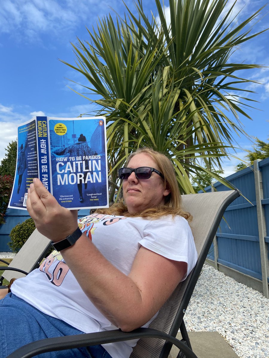 TSAS_Philosophy's tweet photo. Not very philosophical but everyone needs a day off! Mr D, what are you reading? @tsas_norwich #stillyourschool #howtobefamous #philosophersdayoff #readinginthegarden https://t.co/EDah7kOhoZ