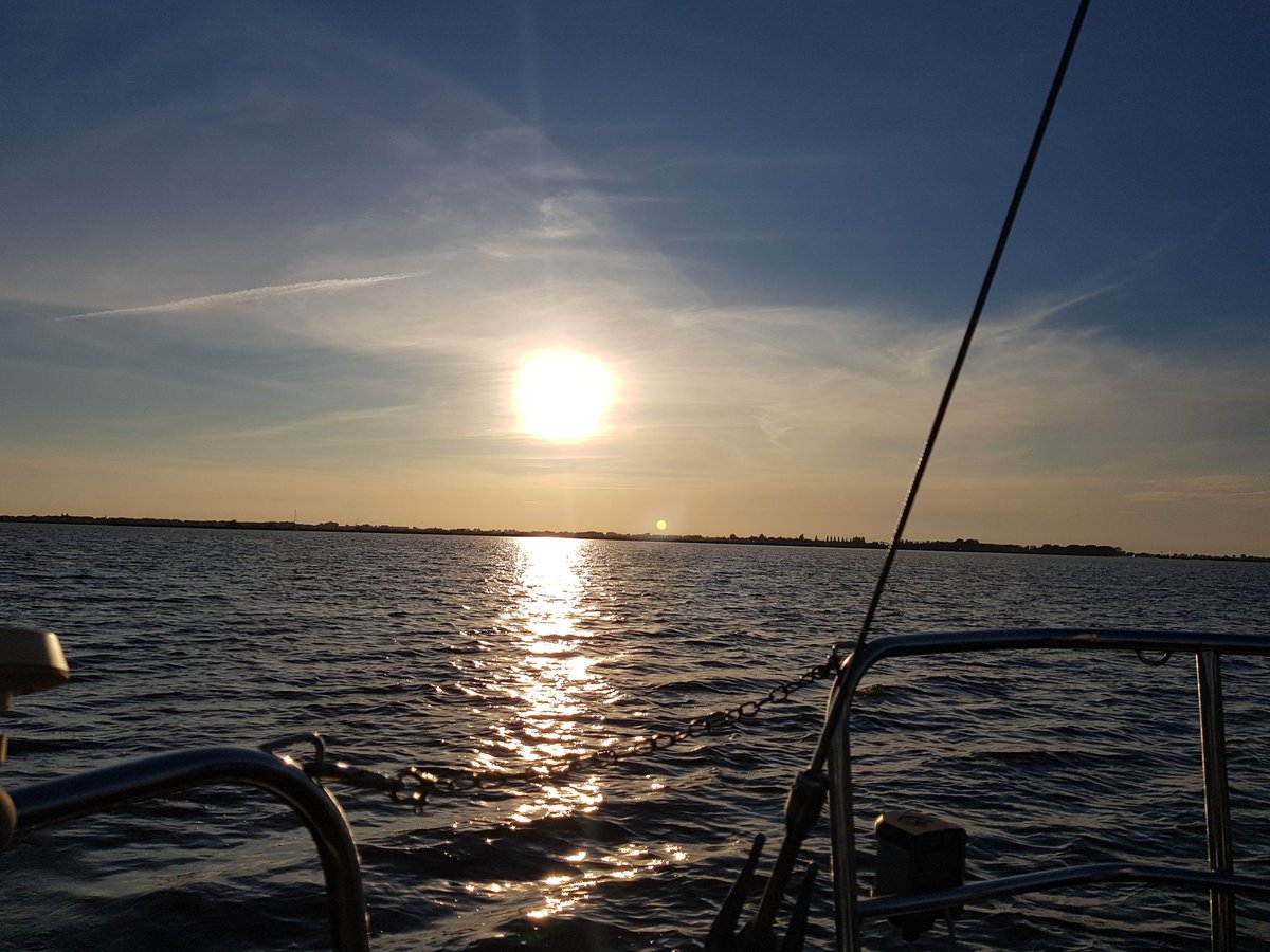 pvosy's tweet photo. Heerlijke afsluiting van het weekend, klaar voor een nieuwe thuiswerkweek(je). https://t.co/8pI8FgfyYt