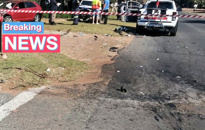 GTP_Traffstats's tweet photo. Tragic Scene
Witpoortjie, Roodepoort
PRELIMINFO:
Child killed allegedly on the pavement
2 vehicles collided at intersection >> went off the roadway
#ForSafetySake slow down esp in built-up areas, anything can happen. Reaction time + space is critical
Condolences to the Bereaved🙏 https://t.co/IyI6tuvo8f
