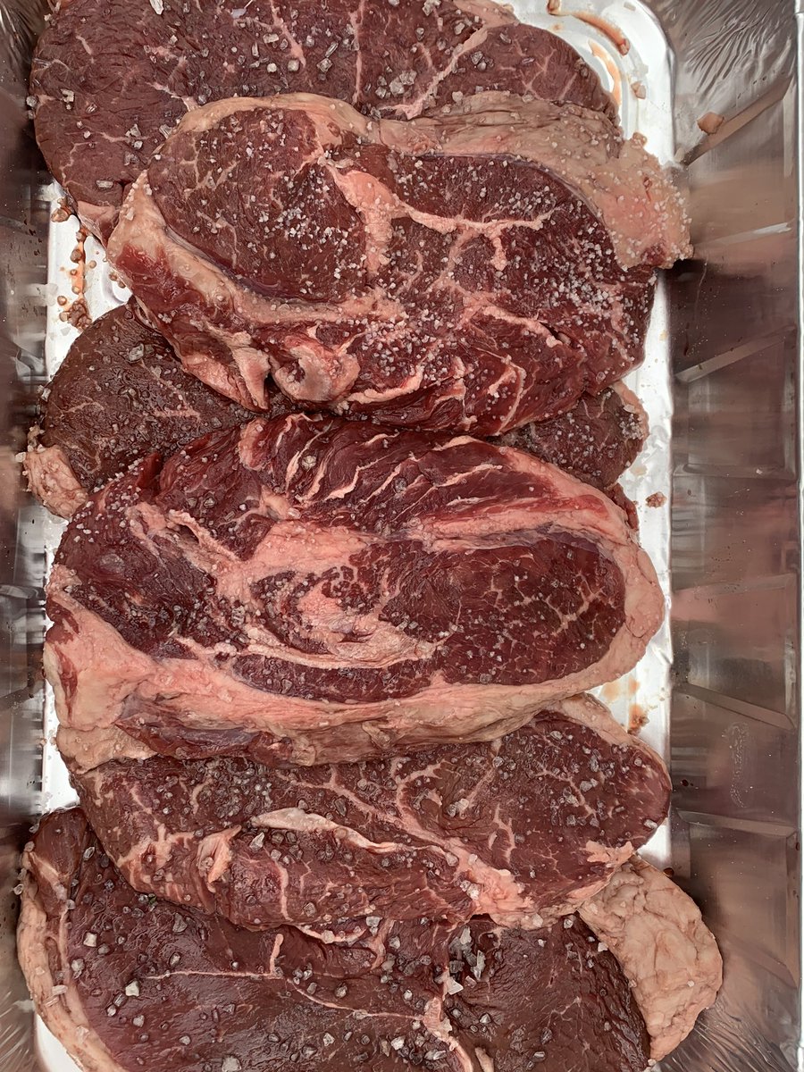 MPFoodFreak's tweet photo. Un precioso asado con churrascos. Una delicia de corte. Les dejo algunas imagehh no es del proceso. Quedaron fregonsisimos! https://t.co/bt9PLueYz4