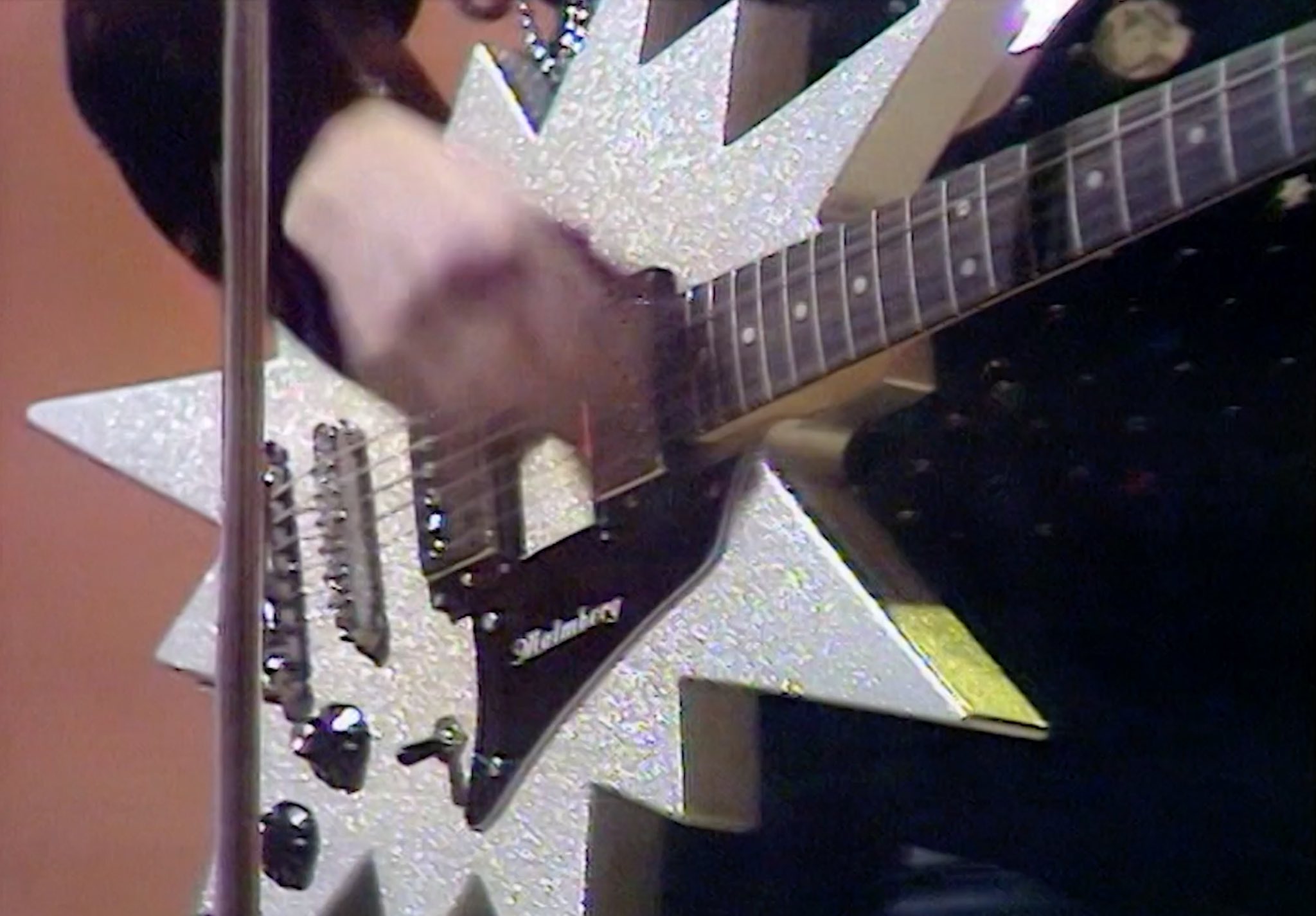 Cubo paridad segmento EurovisionAgain on Twitter: "STAR GUITAR ✨ 🎸 #EurovisionAgain #ABBA https://t.co/Ruigvg37Rl" / Twitter Cubo paridad segmento EurovisionAgain on Twitter: "STAR GUITAR ✨ 🎸 #EurovisionAgain #ABBA https://t.co/Ruigvg37Rl" / Twitter