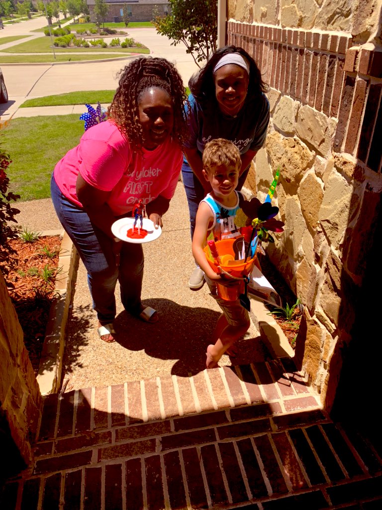 CoachRyanBurum's tweet photo. I can not express what Ms. Kennedy and @ElementaryJim has done for my son this year. We could not have asked for a better kindergarten teacher for Baker and will be forever grateful to her for setting the foundation for his education and growth! Thank you again @ILove2Teach_K https://t.co/5nvvjHaTJm