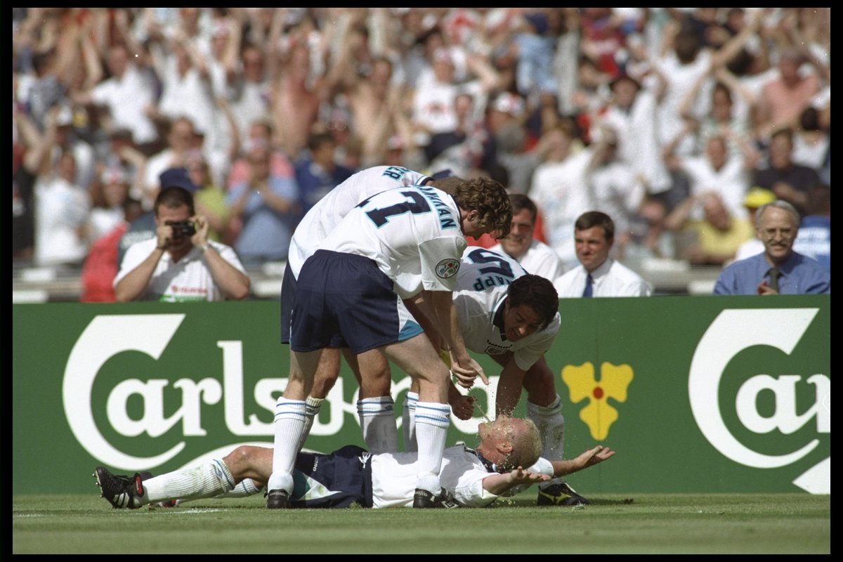 OptaJoe's tweet photo. 1 - Paul Gascoigne has become the first ever player to score for England against Scotland whilst playing for a Scottish domestic club (Glasgow Rangers). Dentist. #Euro96Relived #Euro96 https://t.co/0h4RaoG1sV