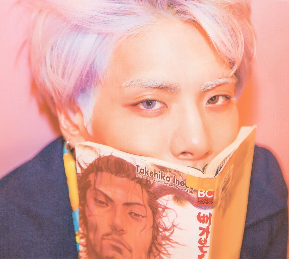 haley ✨ on Twitter: "jonghyun with the odd eye contacts is still my  favorite look… "