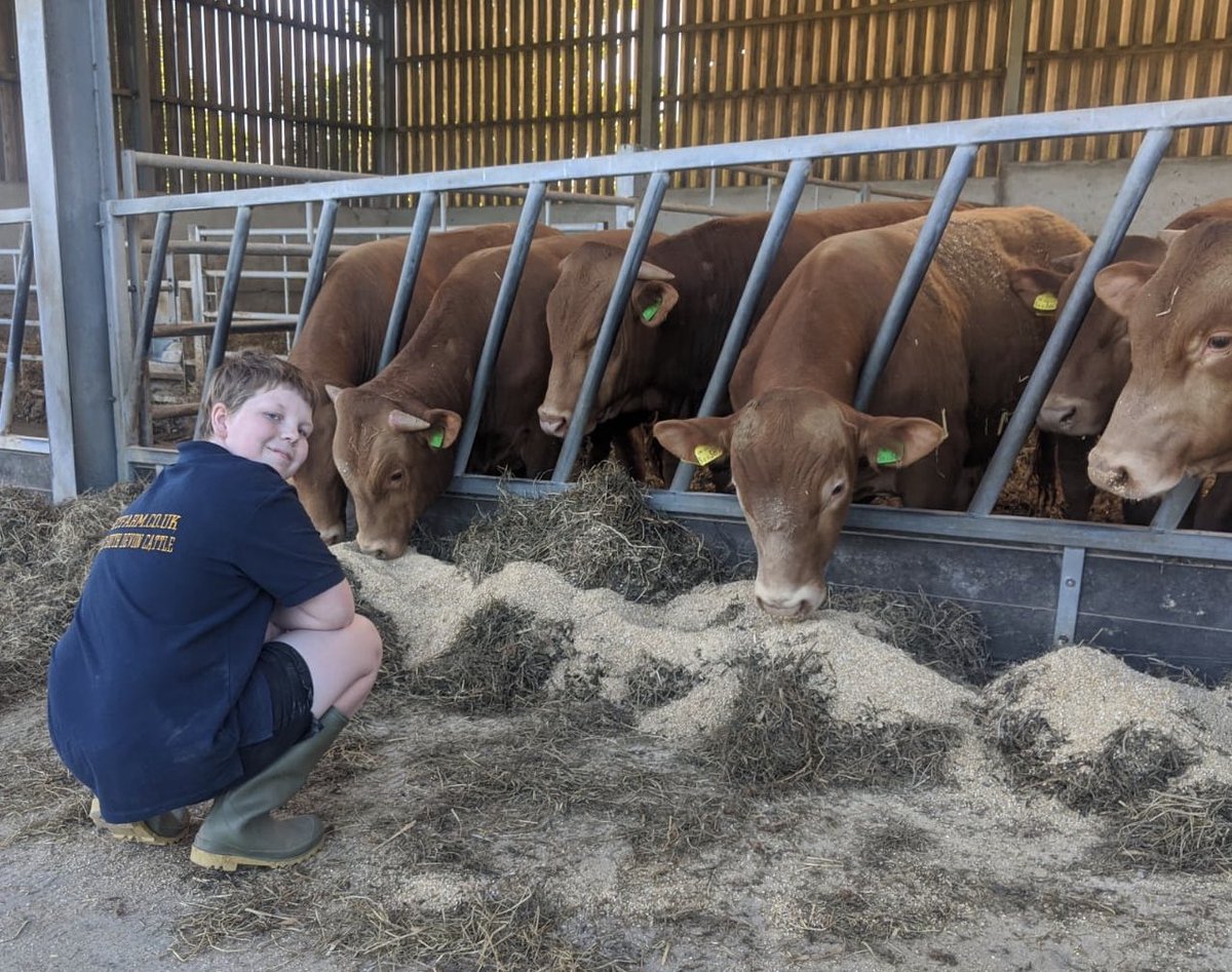 Cutsey_Farm's tweet photo. Farming carries on along side home schooling ππ@Cutsey_Farm & @KingsHallSchool
#homeschooling
#SouthDevons https://t.co/NbZHgoiEJB
