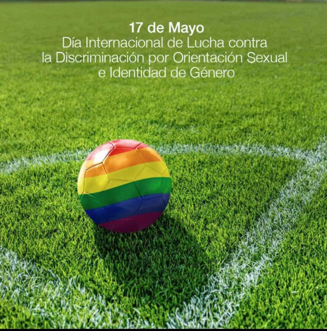 Desde futbolistas unidxs creemos necesario fomentar un un fútbol sin discriminación de ningún tipo. Si bien el escenario del fútbol no excede este tipo de conductas, sabemos de la deuda pendiente que tenemos para cambiar la realidad.
