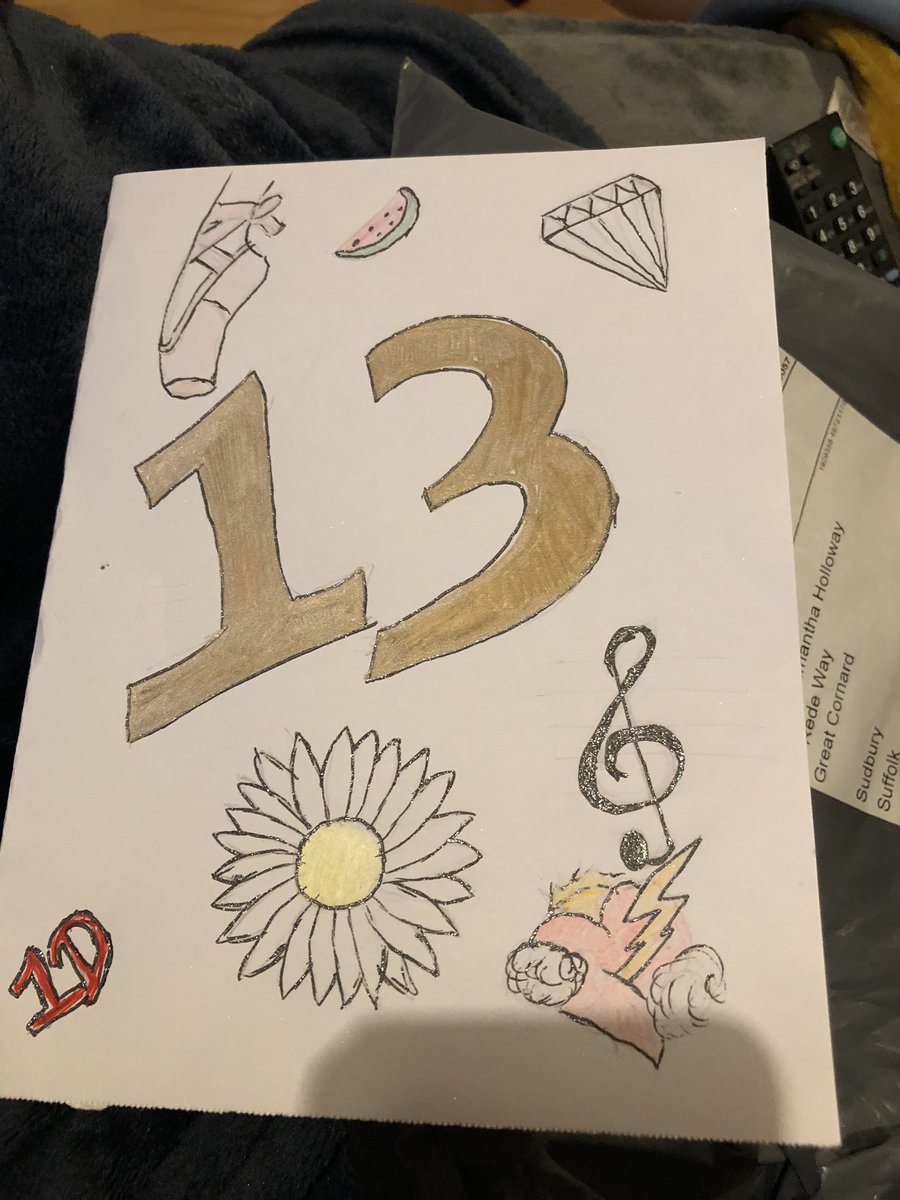 Huliasgem's tweet photo. While I was having my twitter break I did some doodles. They look like a kid did them but I love them anyway. The #ITWWE one just kinda happened when the stars got a life of their own. @jpsaxe @juliamichaels the other was Lyssaโs birthday card. Iโm kinda proud of the pointe shoe https://t.co/jHLzcEqrft