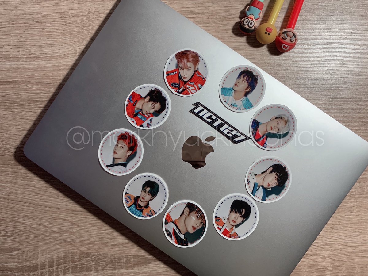 markhyucknoonas's tweet photo. Open PO Stiker Pack NCT 127 ‘PUNCH’
Isi 10pcs
Harga 15k💸
Produksi setelah Close PO✨
❌belum termasuk packing❌
Shipping from Semarang🚀
#stikernct #fankitnct #fankitnct127 #fankitnctdream #nctdream #nct127 #stikermurah #kpopstiker #nct #jualstiker #stikernct #stikerkpop https://t.co/OjGVLwAwwl