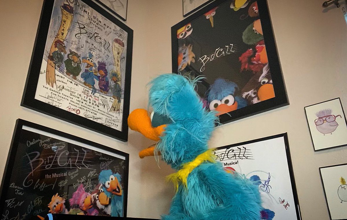 BirdCallRadio's tweet photo. Luckl loves that this corner of the office showcases some of his best work. ππ
#birdcall #birdcallradio #office #show #miss #posters #poster #birds #birdsofinstagram #love #musical #corner #myownlittlecorner https://t.co/jyG8wbNDYd