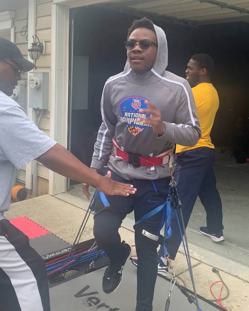 CharlesCtyElite's tweet photo. Brian did a great job today!! Way to work!!
#FootballTrack
@DMTracknfield
#DeMathaClassOf2024🦌
#CharlesCountyEliteProduct💙💛 https://t.co/ETvt2Dch7X