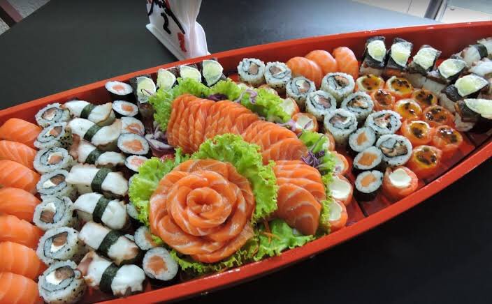 comidaspics's tweet photo. O segundo @ te deve um rodízio de comida japonesa https://t.co/WxVZapk3R5