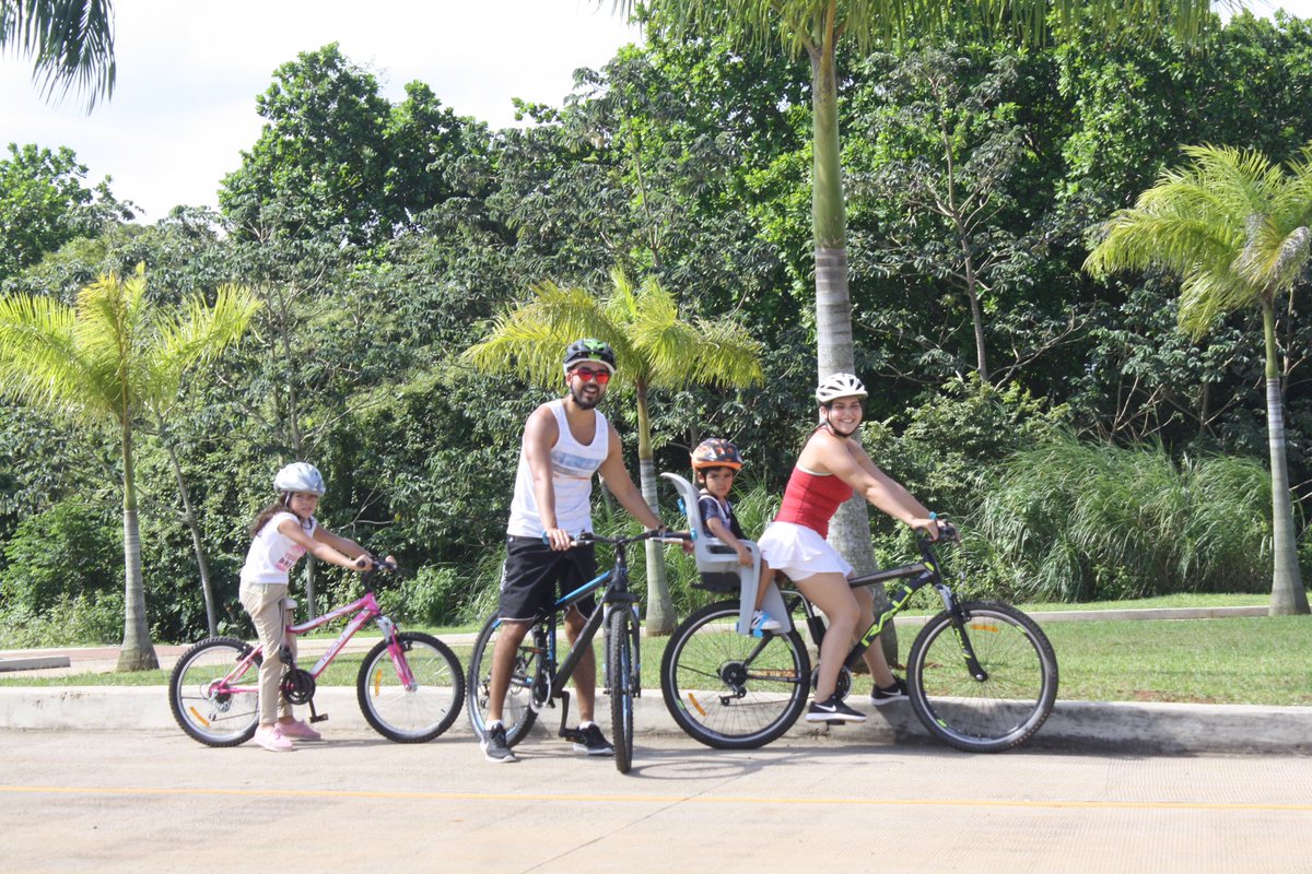 costaverdepty's tweet photo. A partir de mañana lunes el @minsapma ha anunciado que se permitirá los ejercicios al aire libre 🏃🏻‍♂️ 🚴‍♀️ 🌳 Costa Verde tiene entre caminerías, senderos, miradores, etc., suficientes espacios para permitir la recreación a cielo abierto y con el distanciamiento social exigido. #CV https://t.co/agHFFVplKx
