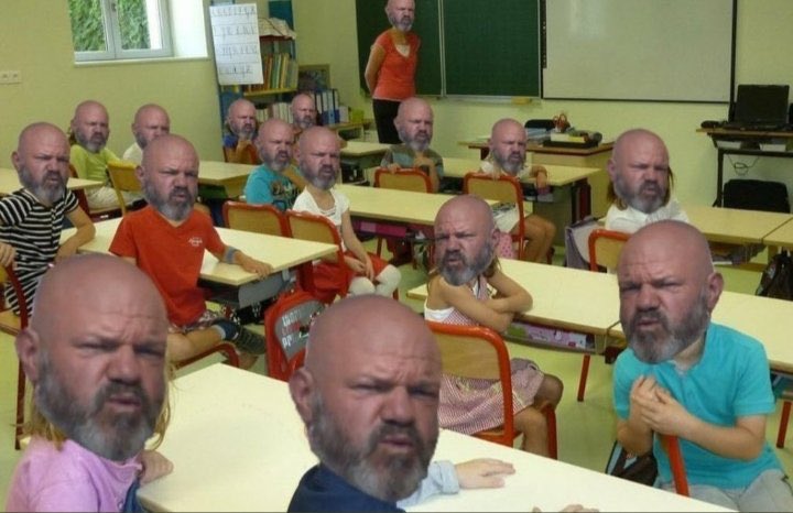 faim2lou's tweet photo. Quand tu ramène ton repas au bureau et que tu ouvres ton Tupperware rempli de fromage à raclette #food #meme #philippelesang @Chef_Etchebest https://t.co/wHAfGkDltb