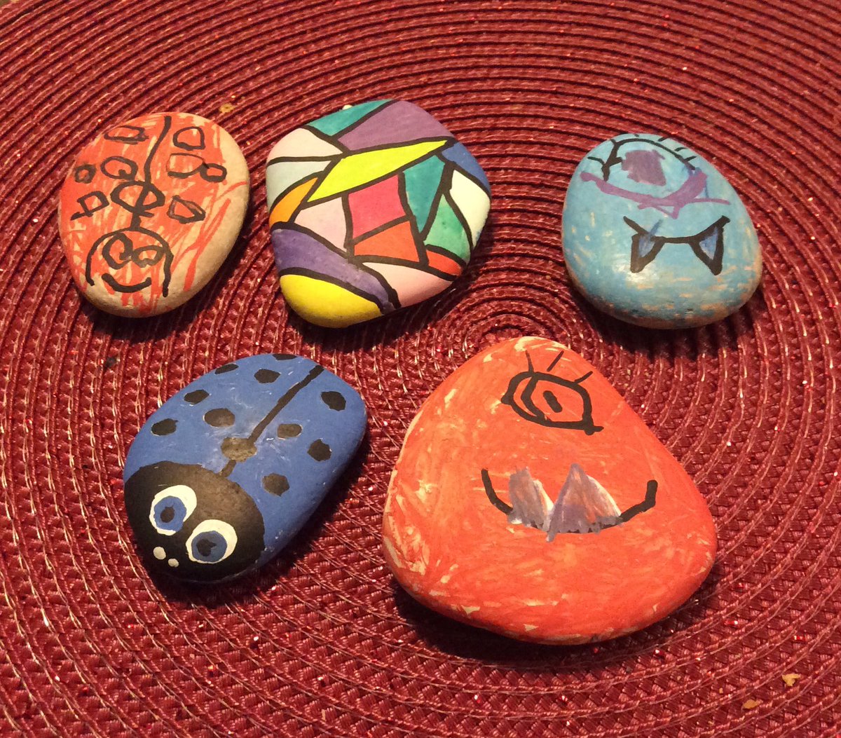 Syntaxed's tweet photo. If you live near us, you might find one of these on your travels! #ollieart2020 #winterpark #cadywaytrail #paintedrock #kindnessrocks https://t.co/hCOJX7qk1t