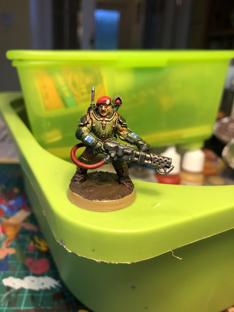 WH_40K's tweet photo. Test model for my scions pretty much done with mostly contrast paints. Not 100% convinced, but pretty happy with result.
.
.
.
#astramilitarum #imperialguard #cadian #warhammer40k #wh40k #warhammerworld #warhammer40000 #tempestus #scions #contrastpaints https://t.co/GkQkIIwSGE
