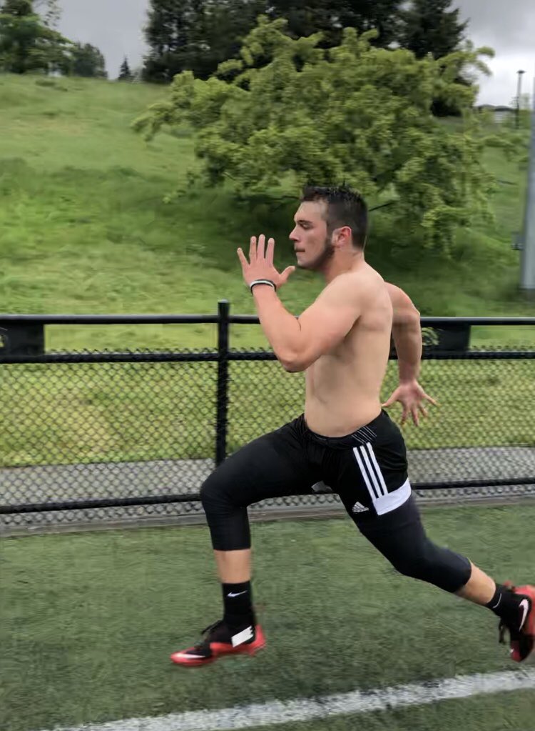 Rainy early mornings are the best time to grind 🍁❗️