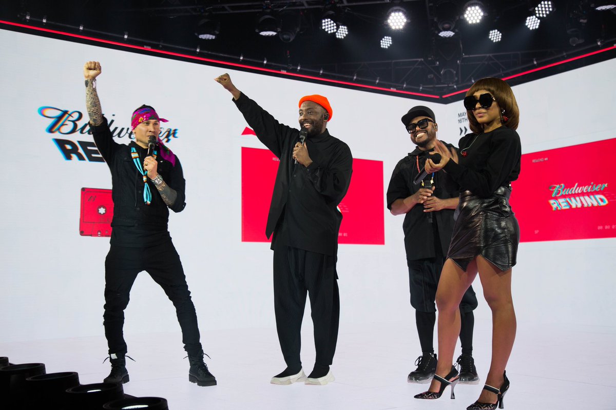 bep's tweet photo. Thanks for rocking with us during our @budweiser Rewind performance last night ❤️ Music has the ability to bring the entire world together even when we’re all separated. Relive our complete #BEPBudRewind experience on YouTube. Stay safe y’all 🙏

Watch: https://t.co/djz3GKvQQb https://t.co/IWBXQtiYPl